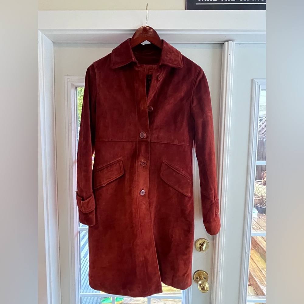 Beautiful vintage suede Danier leather jacket